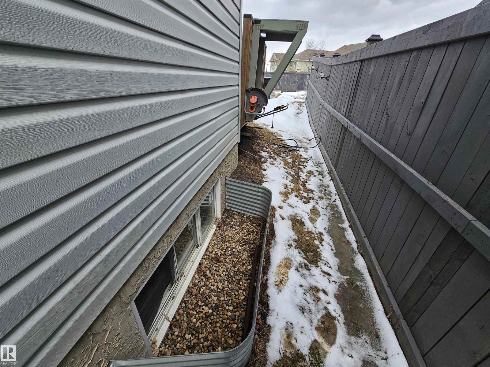 2911 15 ST NW, Edmonton