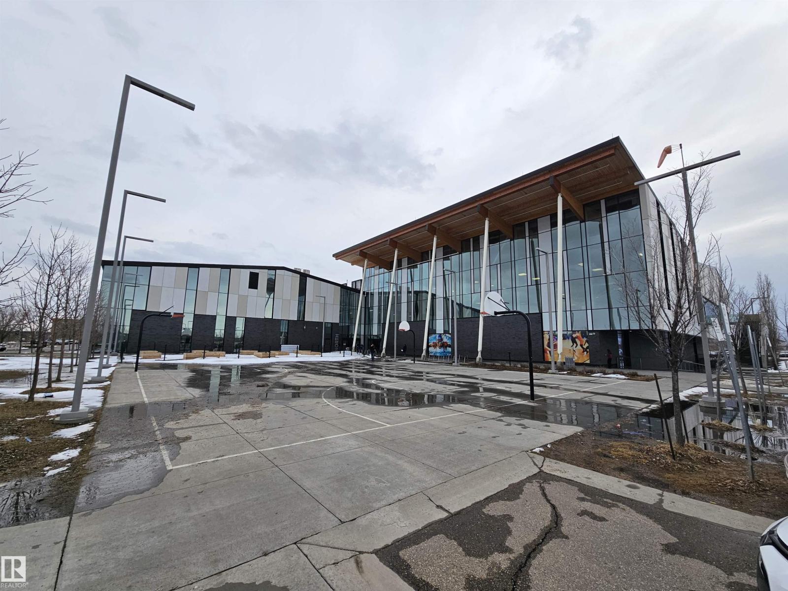 2911 15 ST NW, Edmonton