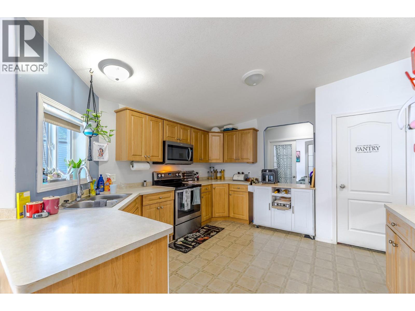 604 10TH AVENUE - 14