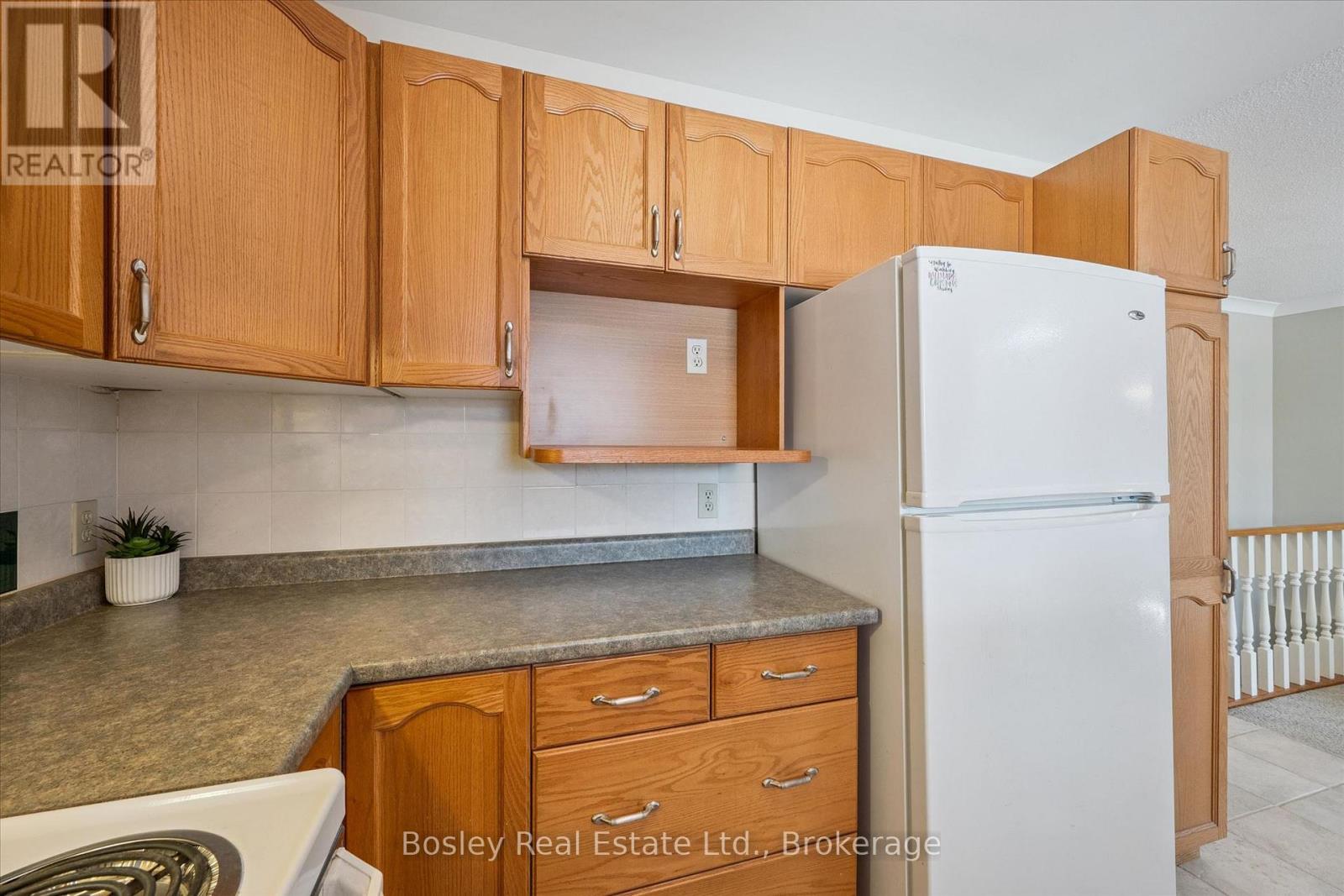 ##29 1030 COLBORNE STREET E - 16