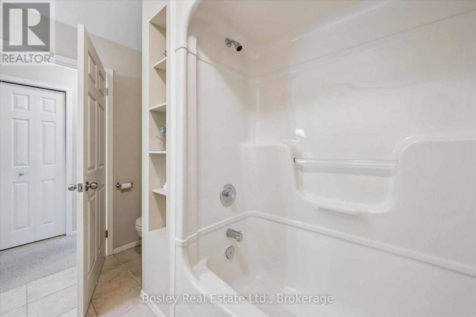 ##29 1030 COLBORNE STREET E - 21