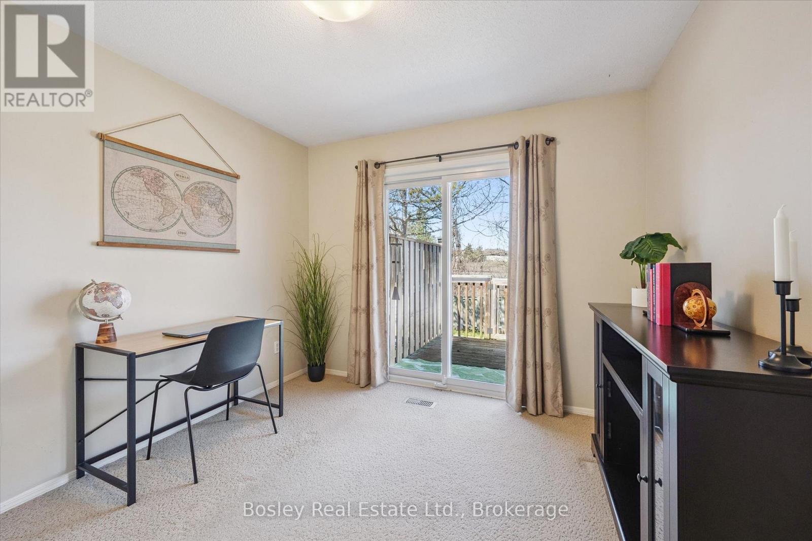 ##29 1030 COLBORNE STREET E - 19