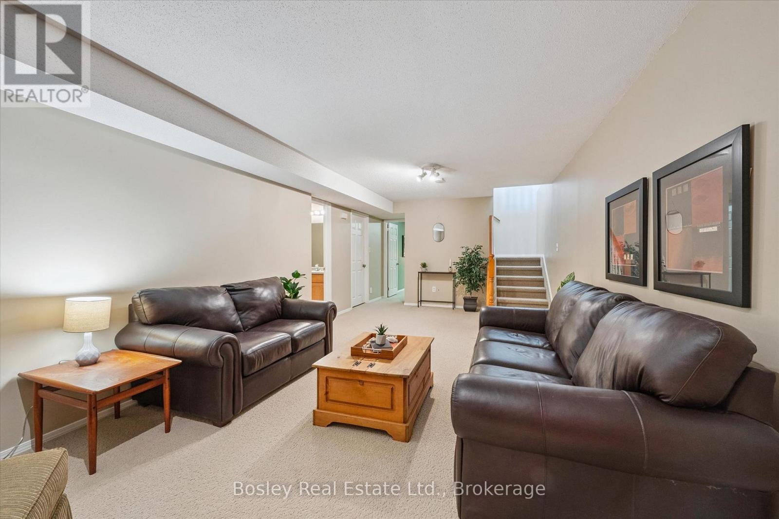 ##29 1030 COLBORNE STREET E - 26