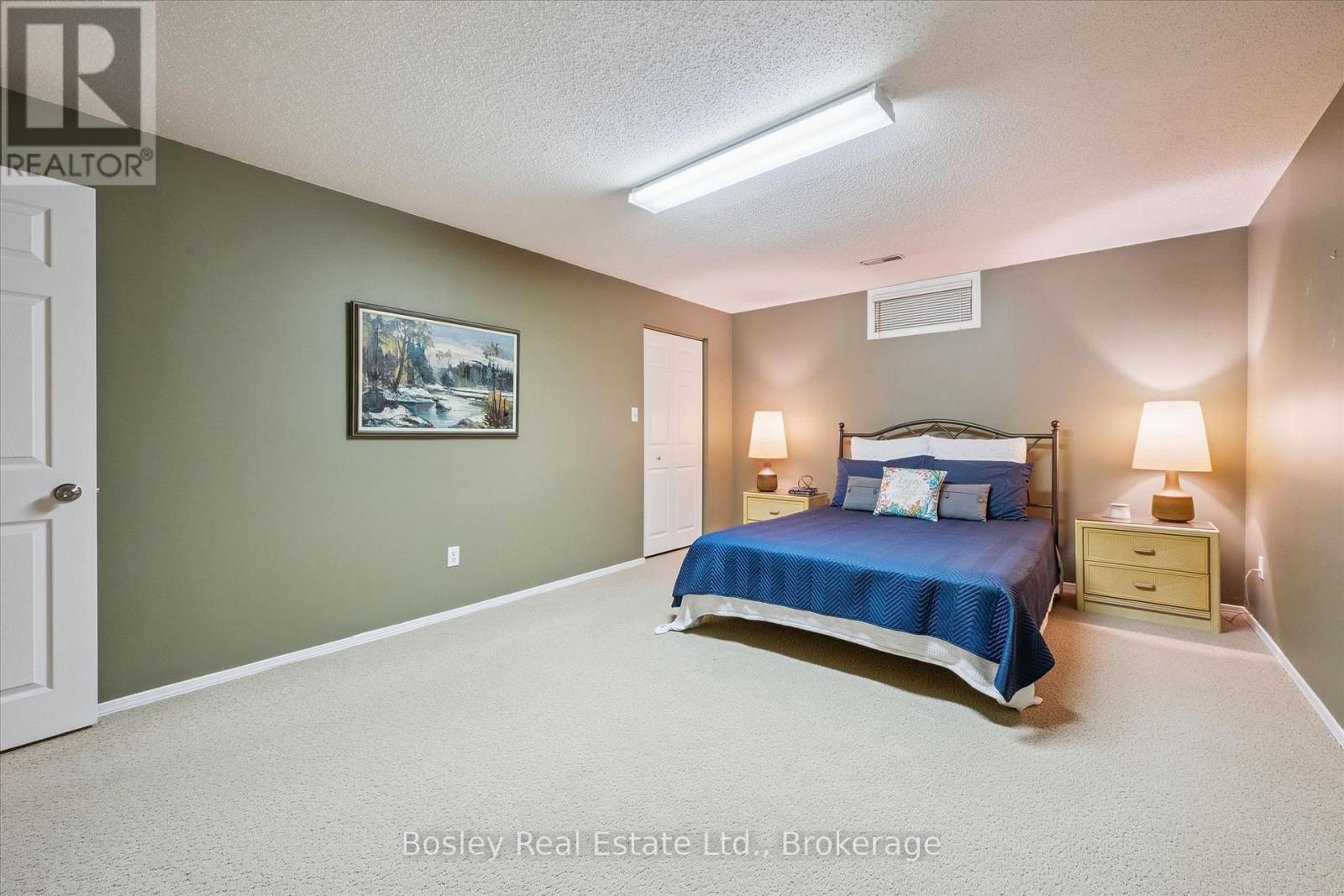 ##29 1030 COLBORNE STREET E - 27