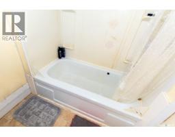 626 Manitoba Avenue, Kerrobert, SK S0L1R0 Photo 12