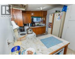 626 Manitoba Avenue, Kerrobert, SK S0L1R0 Photo 9