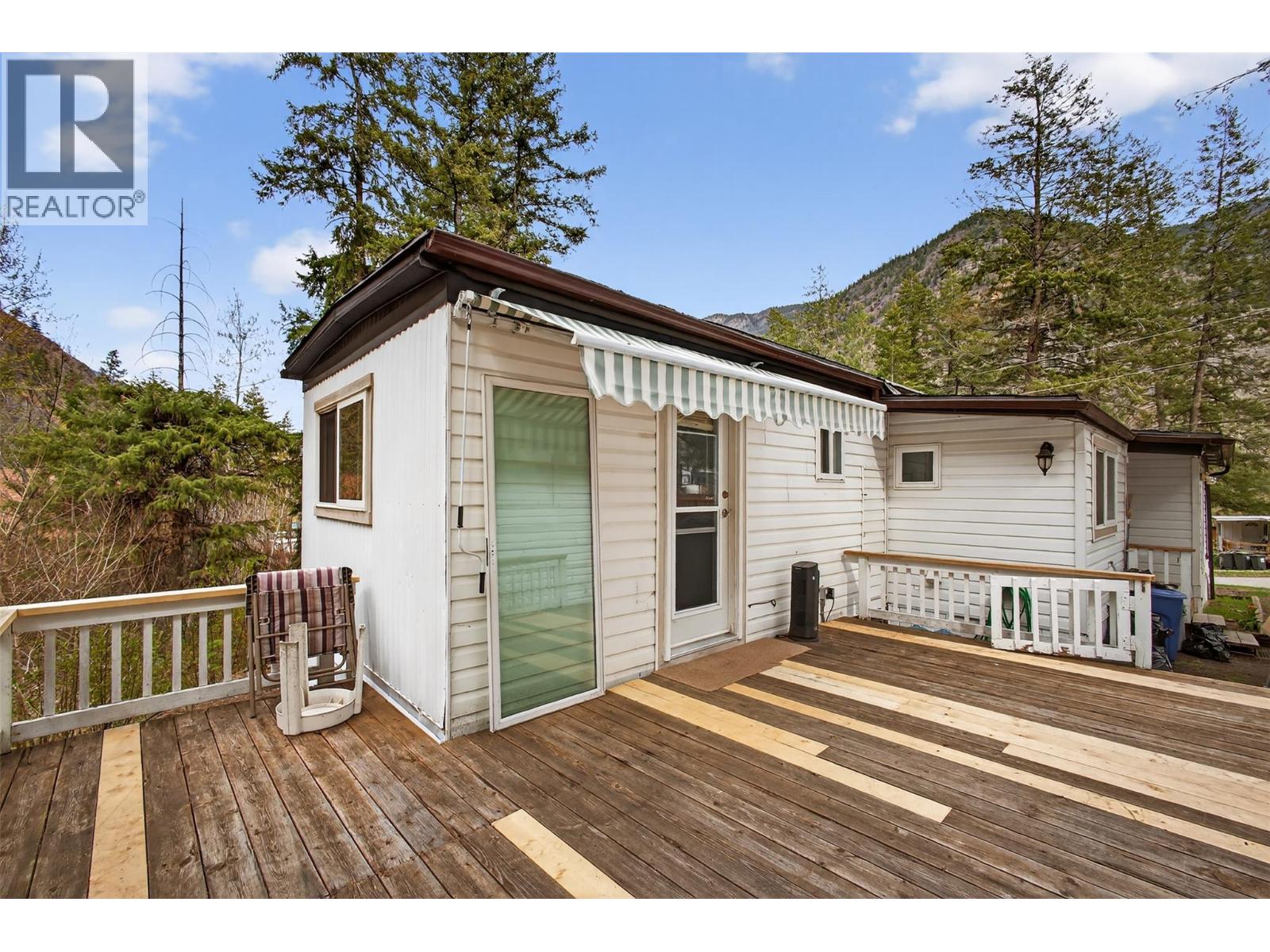 1514 HWY 3A Unit# 16, Keremeos