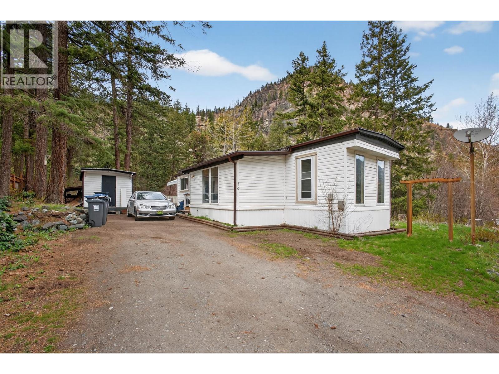 1514 HWY 3A Unit# 16, Keremeos