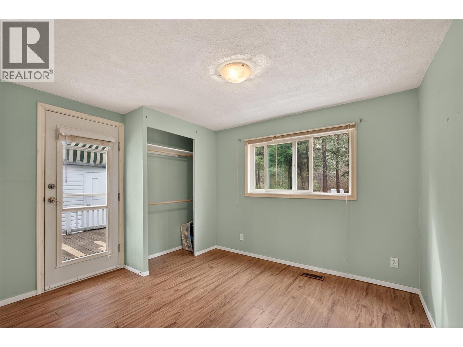 1514 HWY 3A Unit# 16, Keremeos