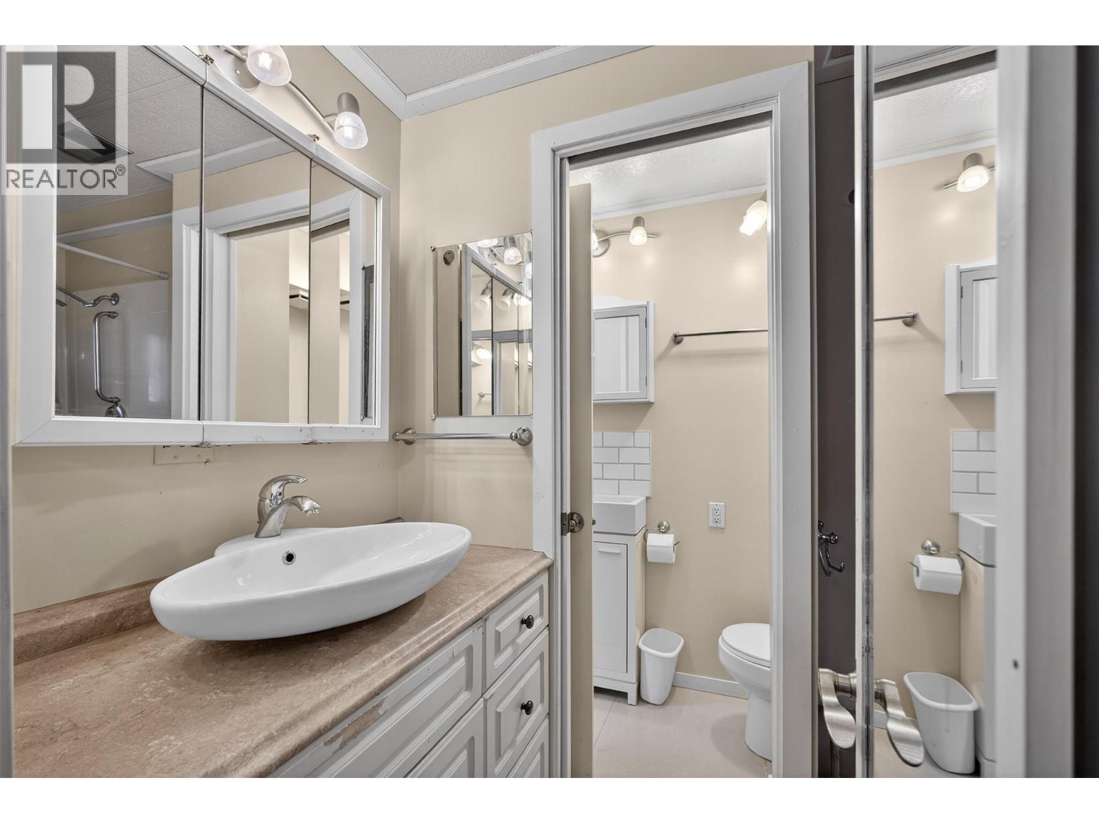 1514 HWY 3A Unit# 16, Keremeos