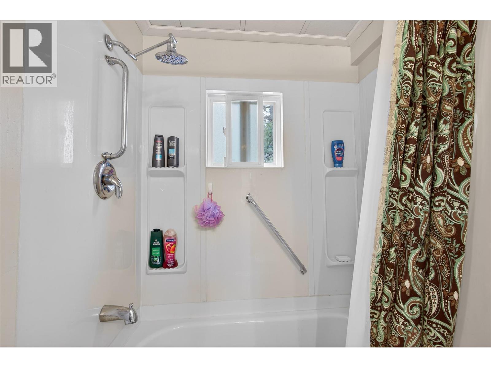 1514 HWY 3A Unit# 16, Keremeos