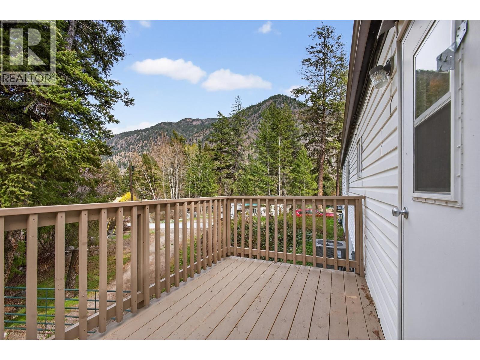 1514 HWY 3A Unit# 16, Keremeos