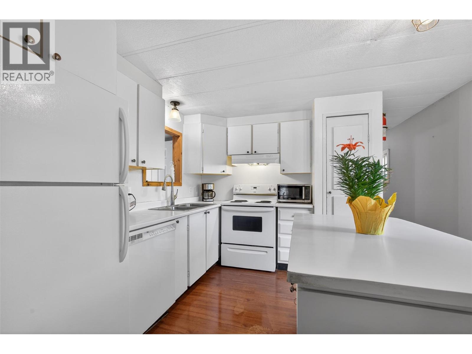 1514 HWY 3A Unit# 16, Keremeos