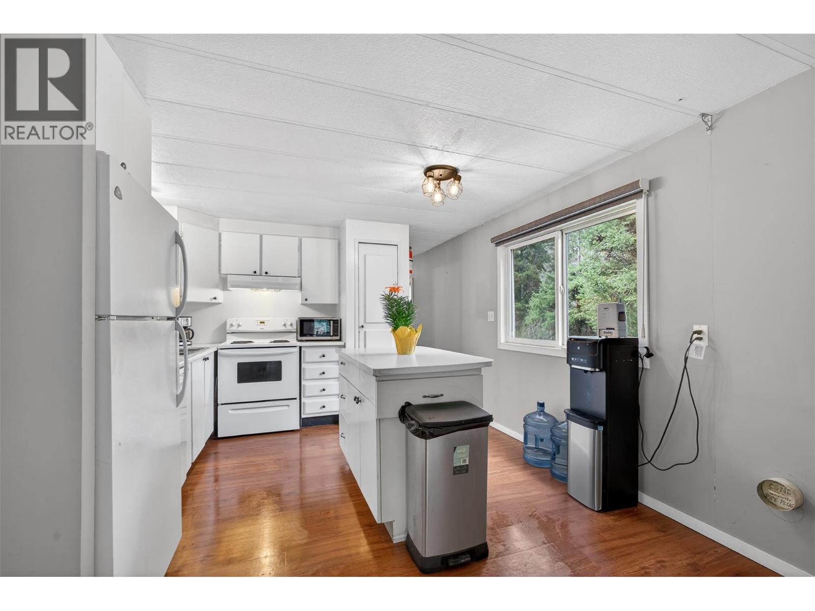 1514 HWY 3A Unit# 16, Keremeos