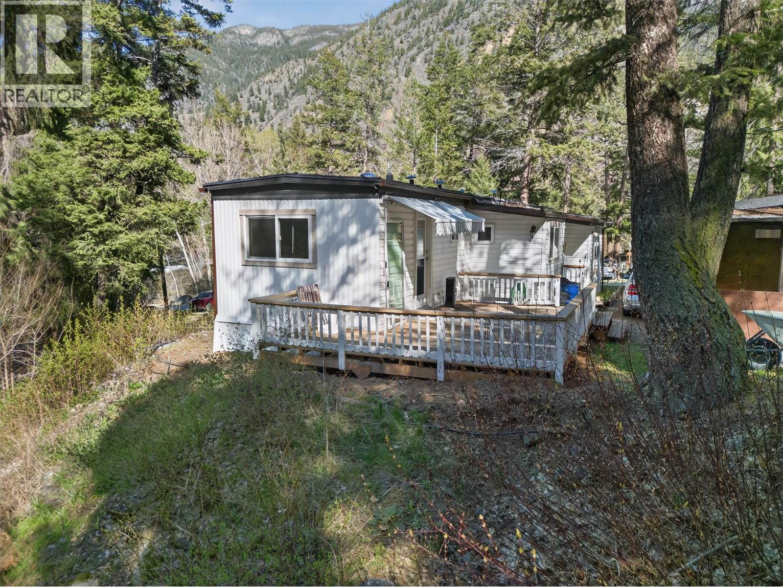 1514 HWY 3A Unit# 16, Keremeos