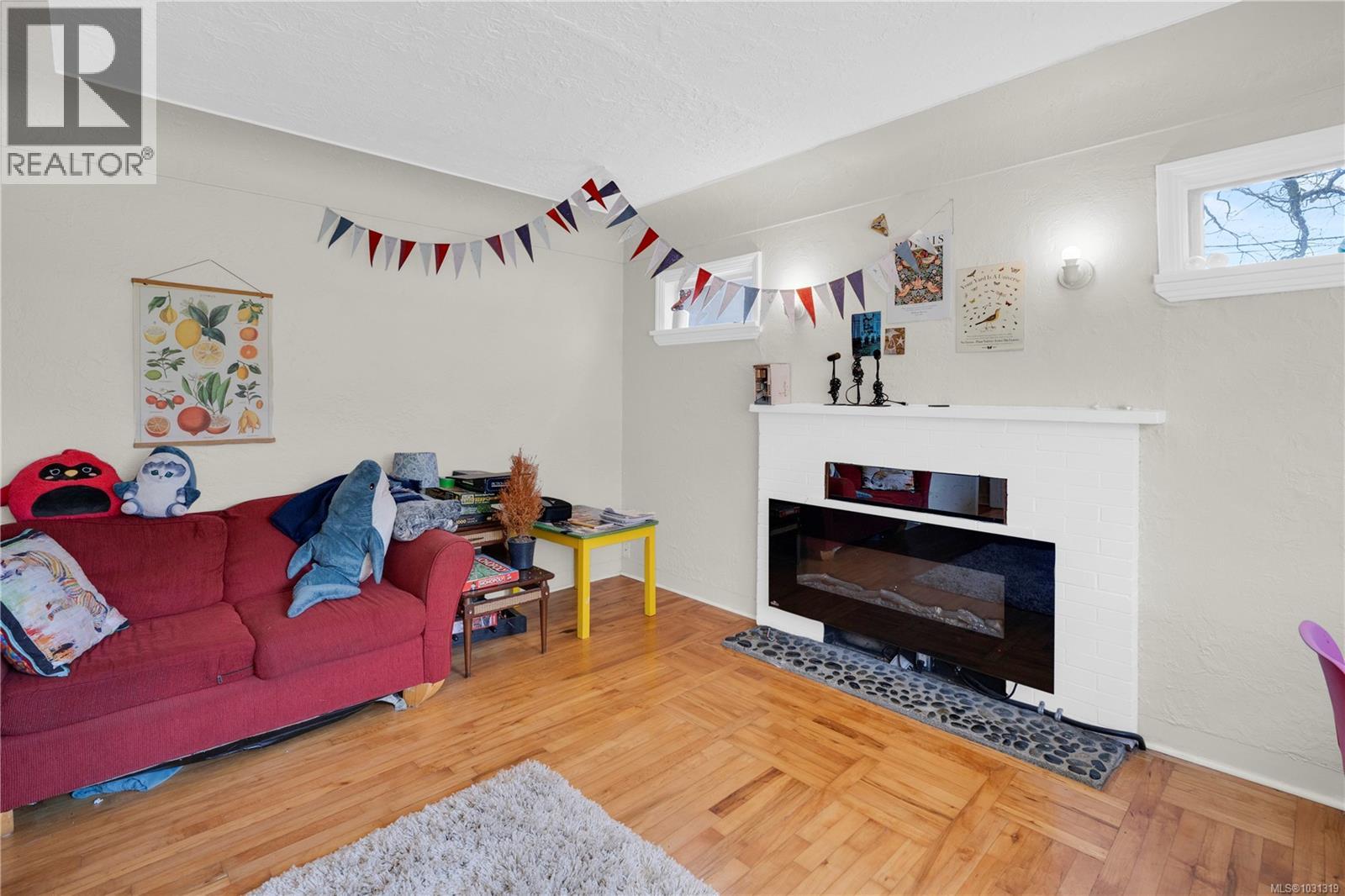 4371 Shelbourne St - 13