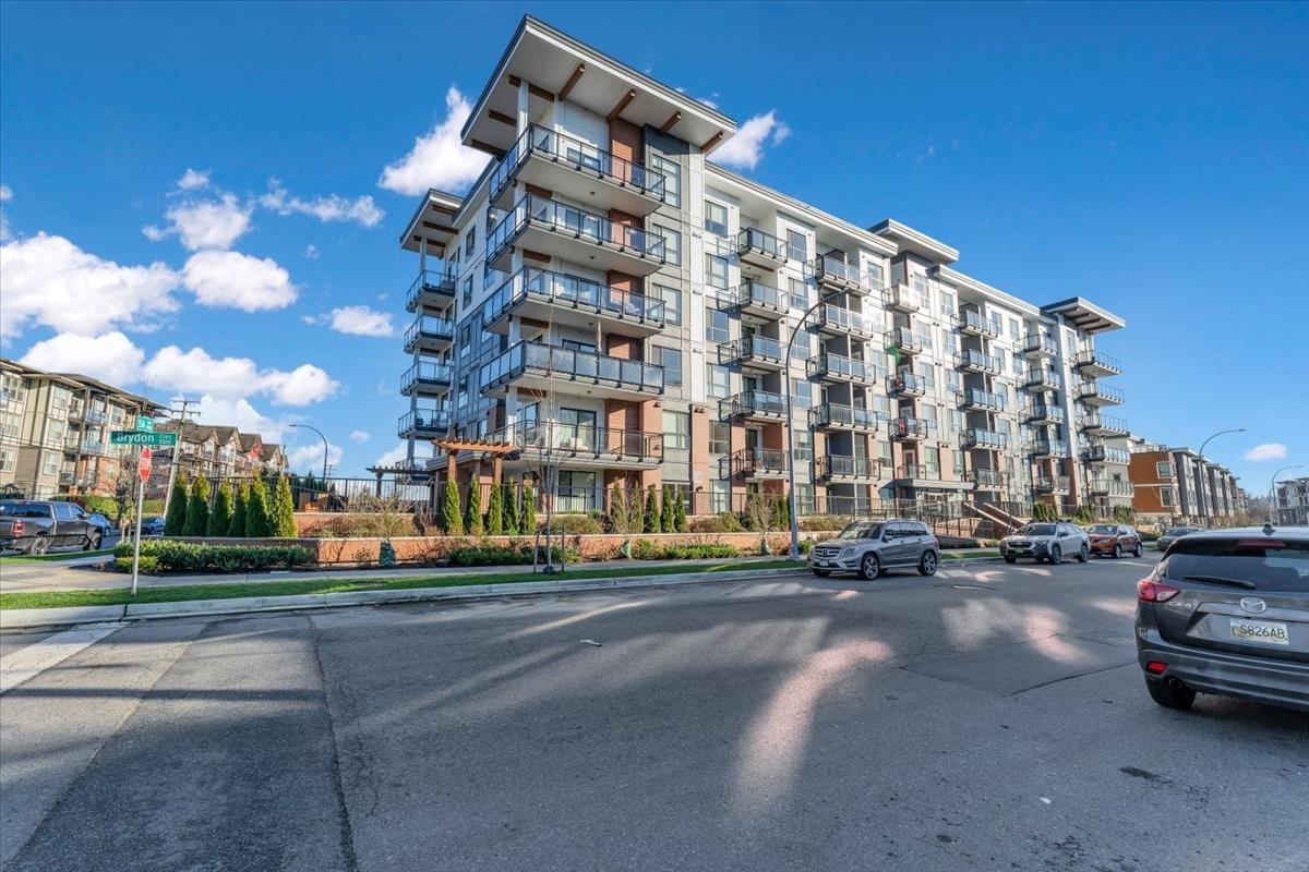 212 5504 BRYDON CRESCENT