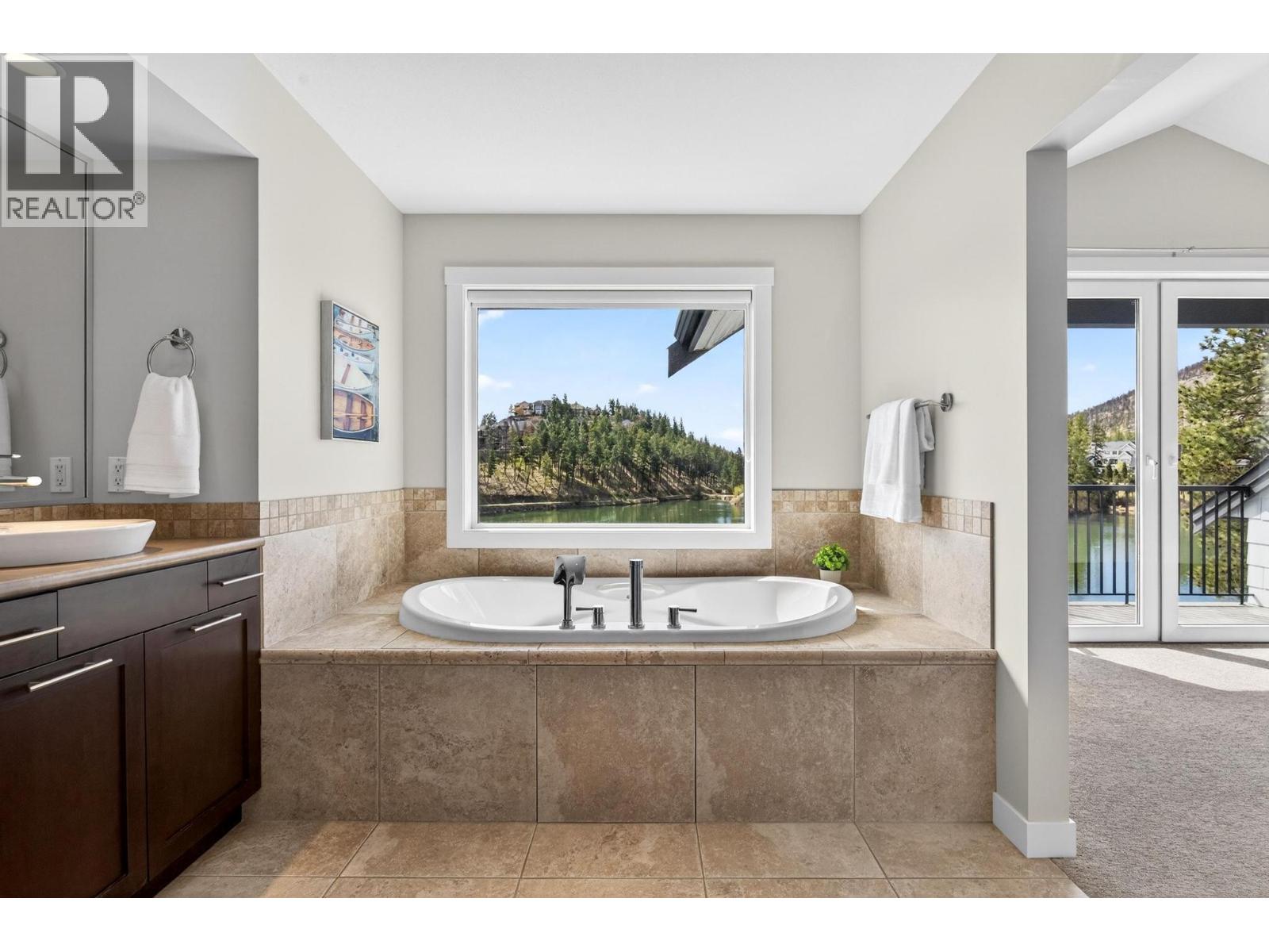  1894 Hidden Lake Place, Kelowna