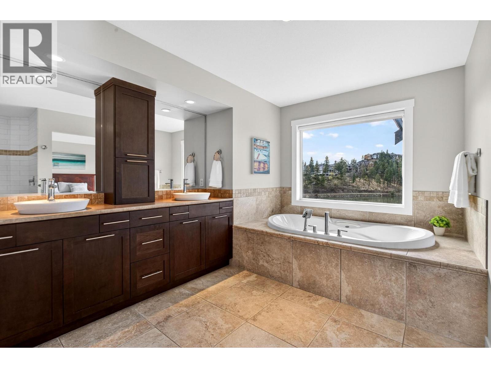  1894 Hidden Lake Place, Kelowna