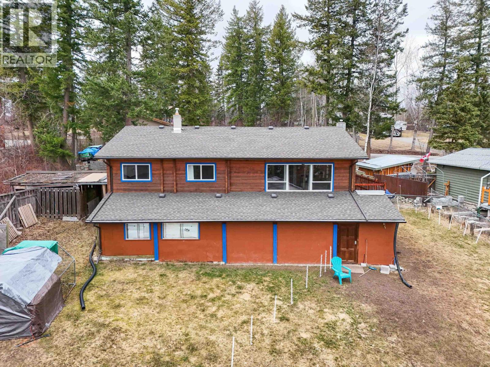 1344 LAKEVIEW DRIVE - 25