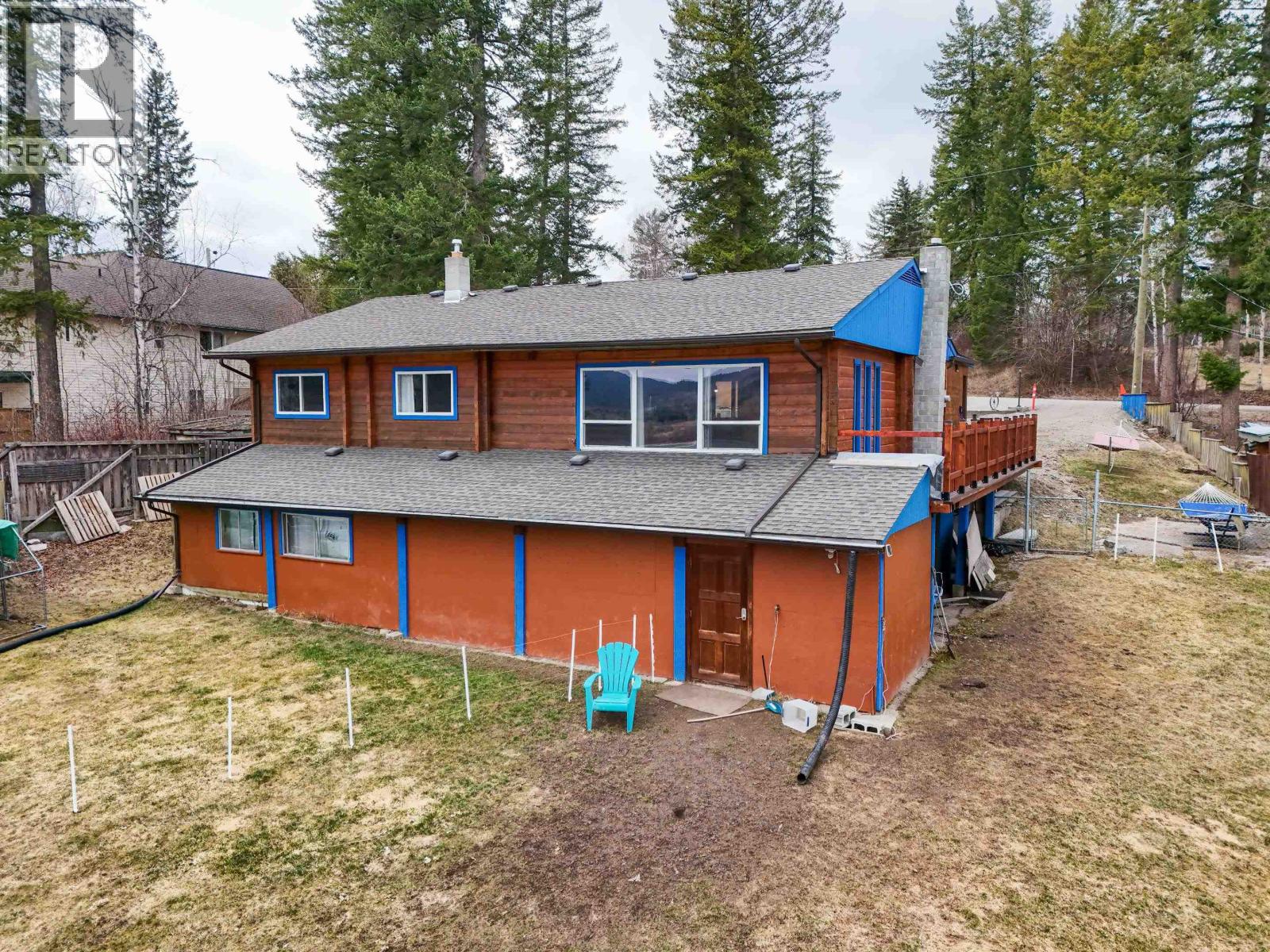 1344 LAKEVIEW DRIVE - 26