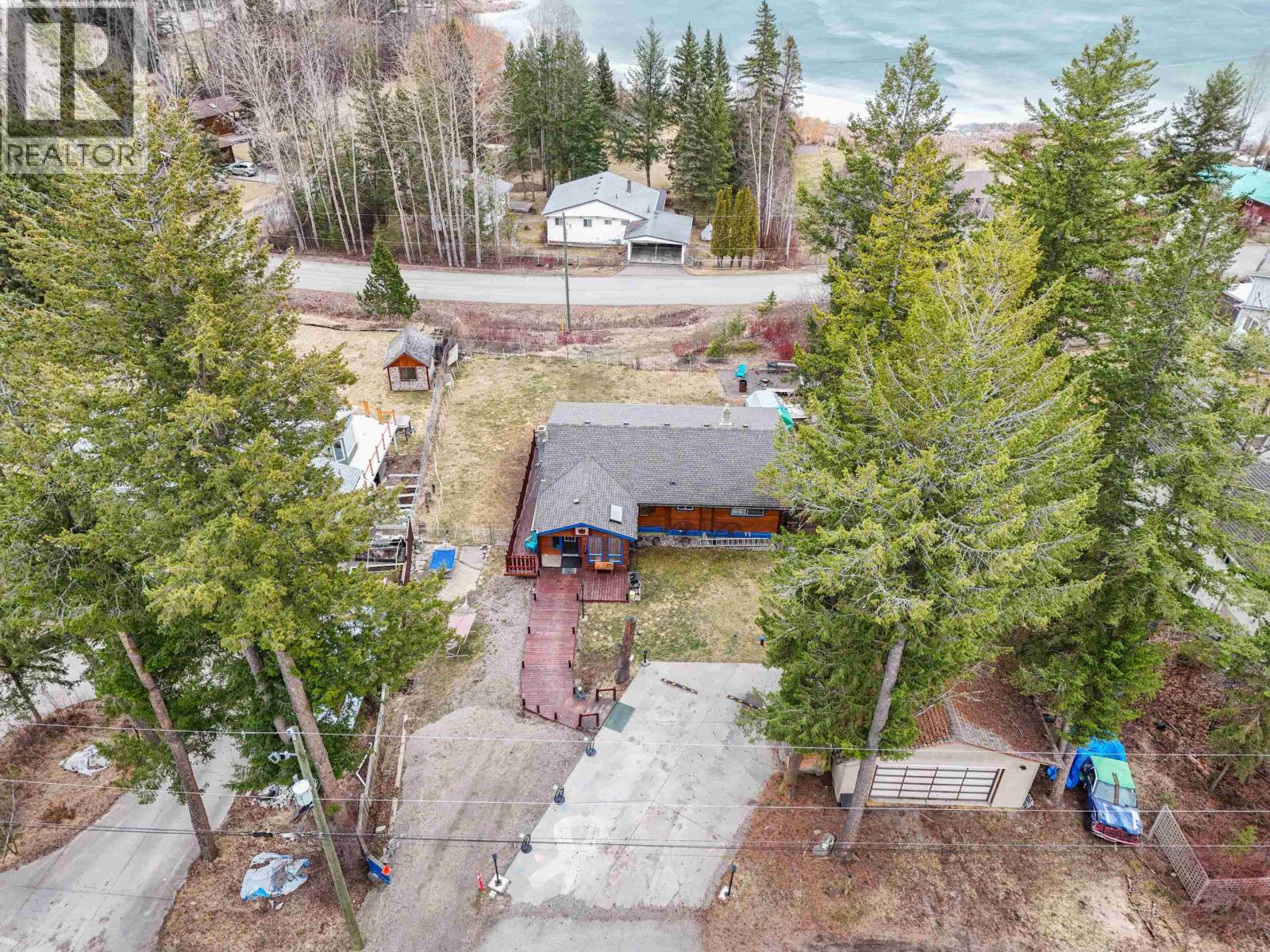 1344 LAKEVIEW DRIVE - 38