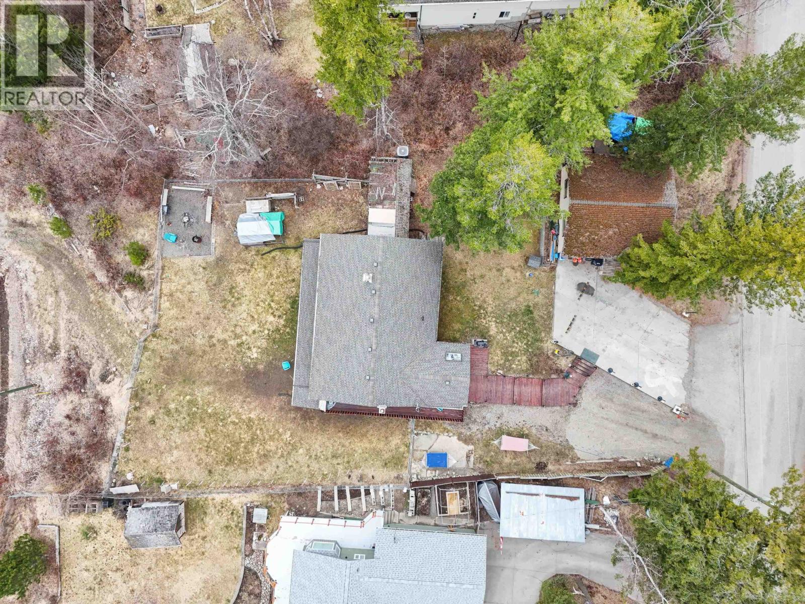 1344 LAKEVIEW DRIVE - 39