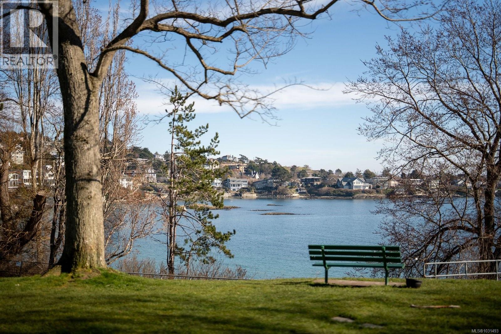 354 FOUL BAY RD - 32