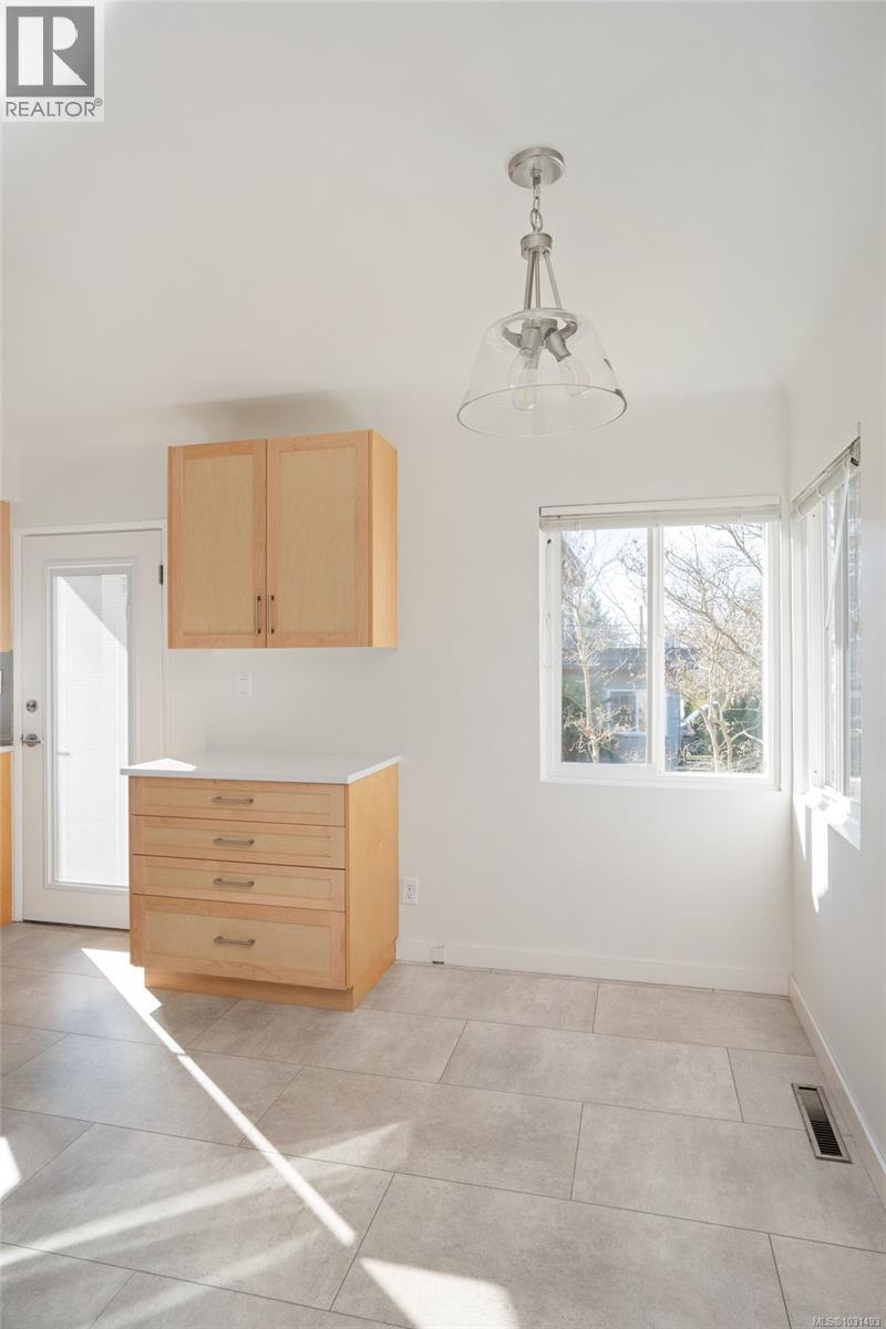 354 Foul Bay Rd - 7