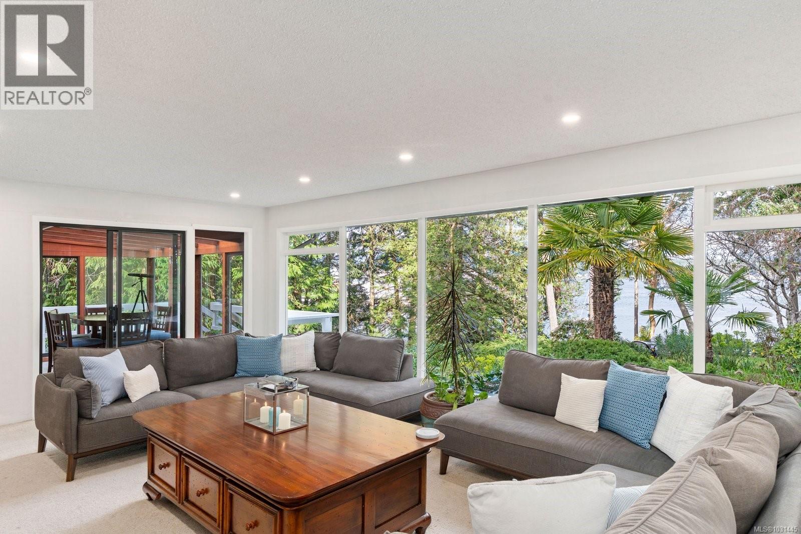 2320 Dolphin Rd - 10