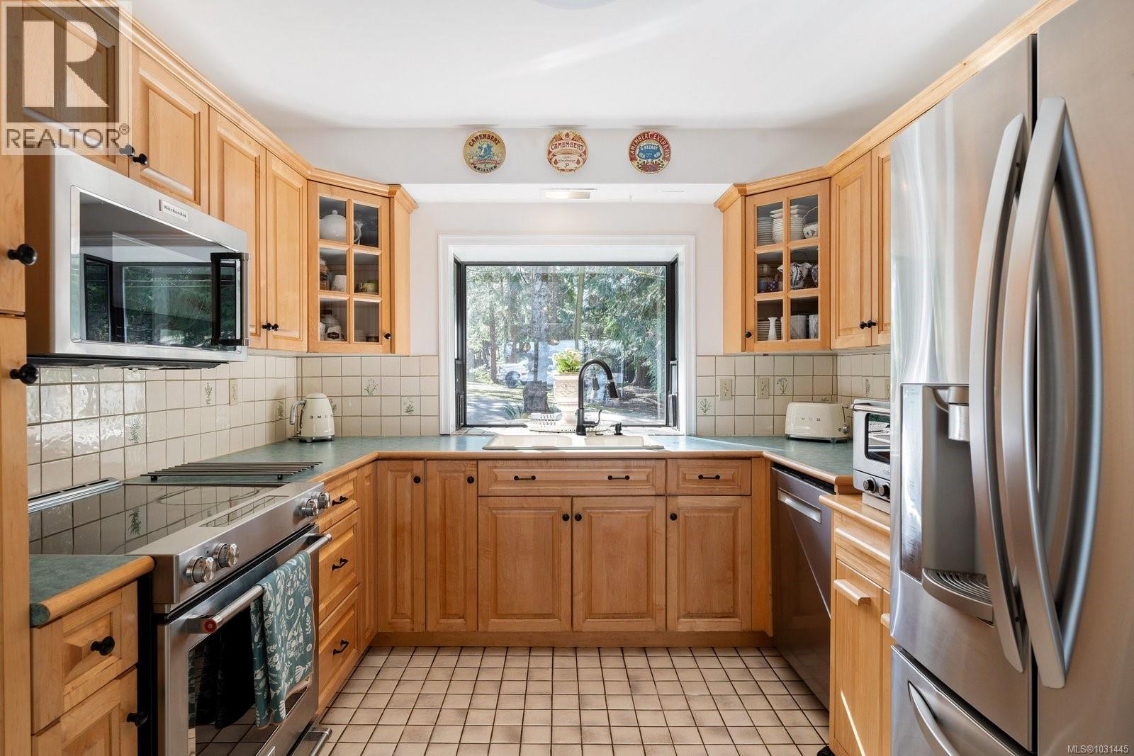2320 Dolphin Rd - 16
