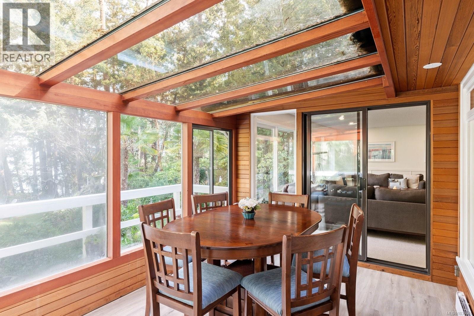 2320 Dolphin Rd - 18
