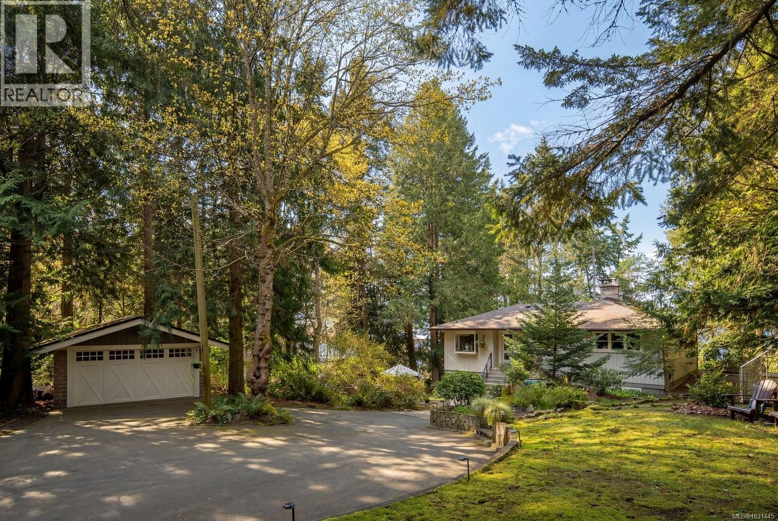 2320 Dolphin Rd - 2