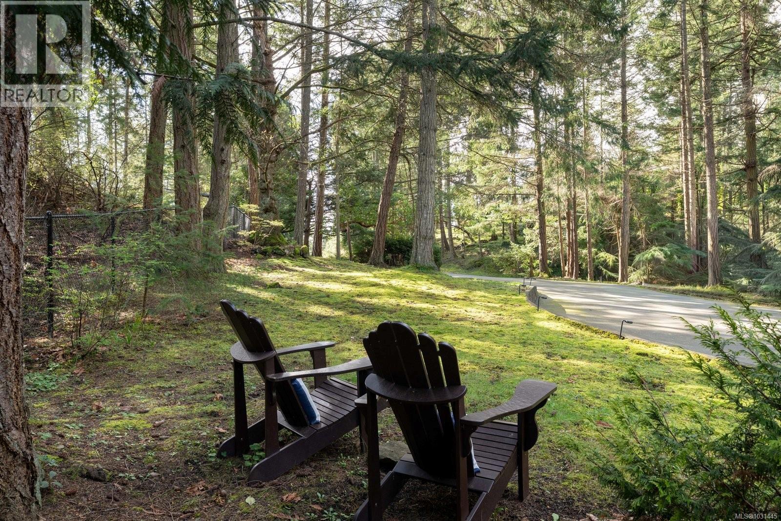 2320 DOLPHIN RD - 23