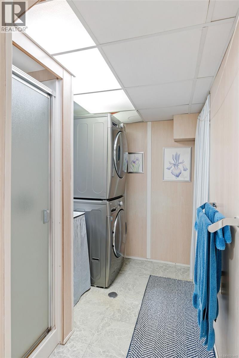 2320 Dolphin Rd - 34