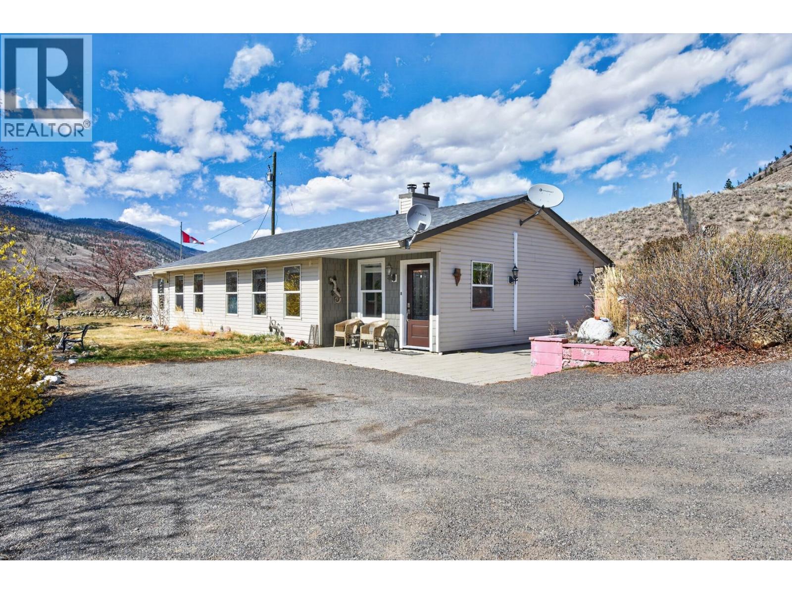 3876 Hills Frontage Road - 1