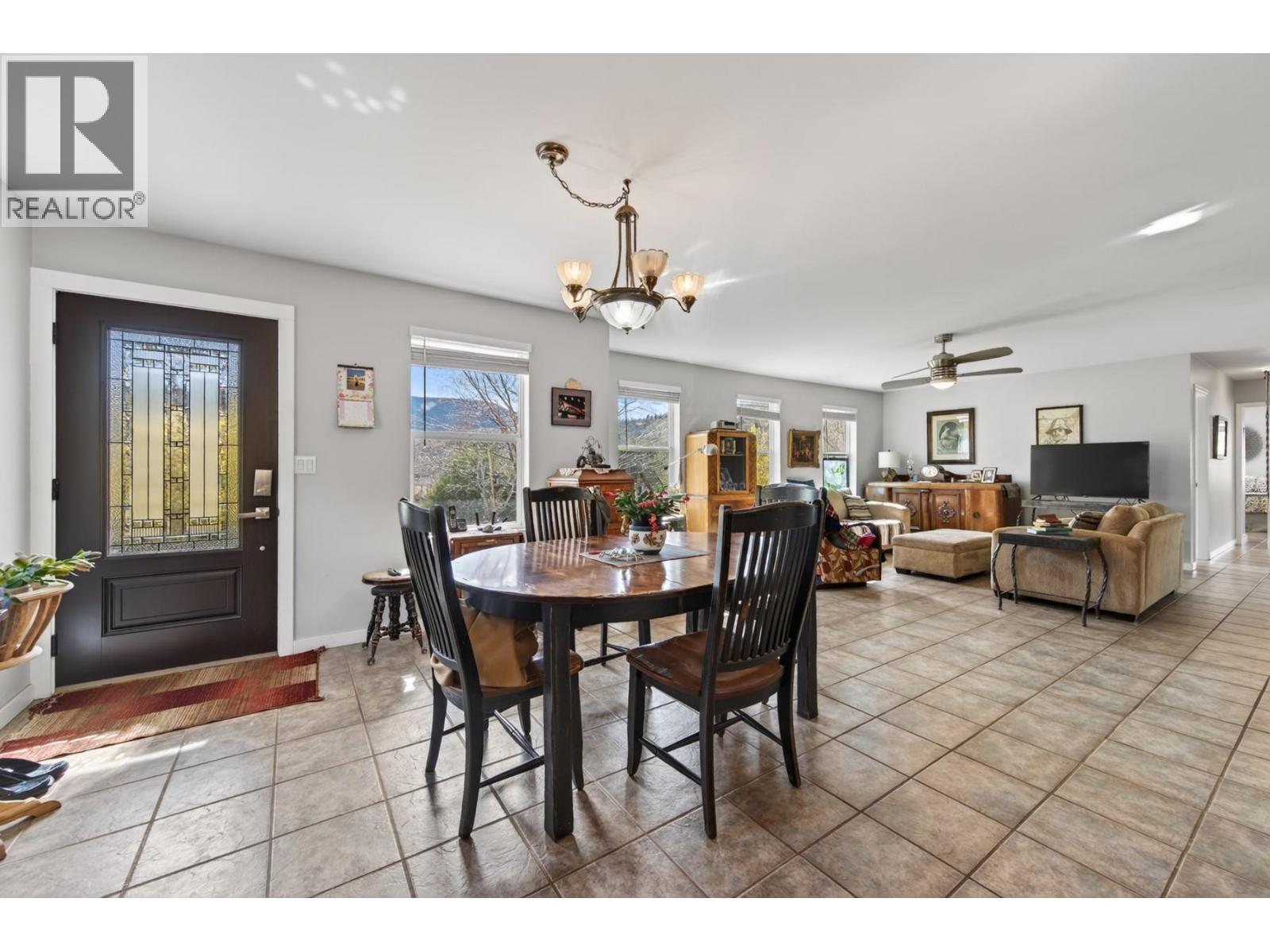 3876 Hills Frontage Road - 15