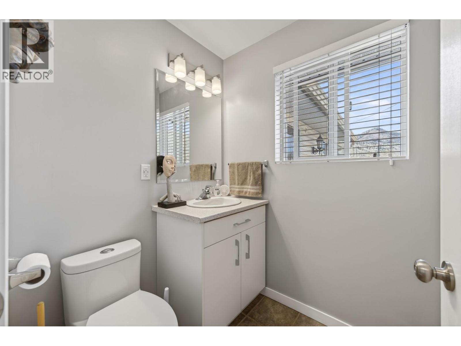 3876 HILLS FRONTAGE ROAD - 16