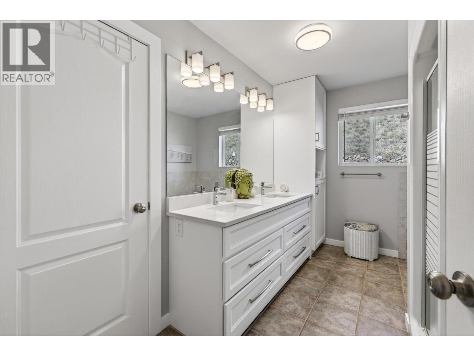 3876 Hills Frontage Road - 17