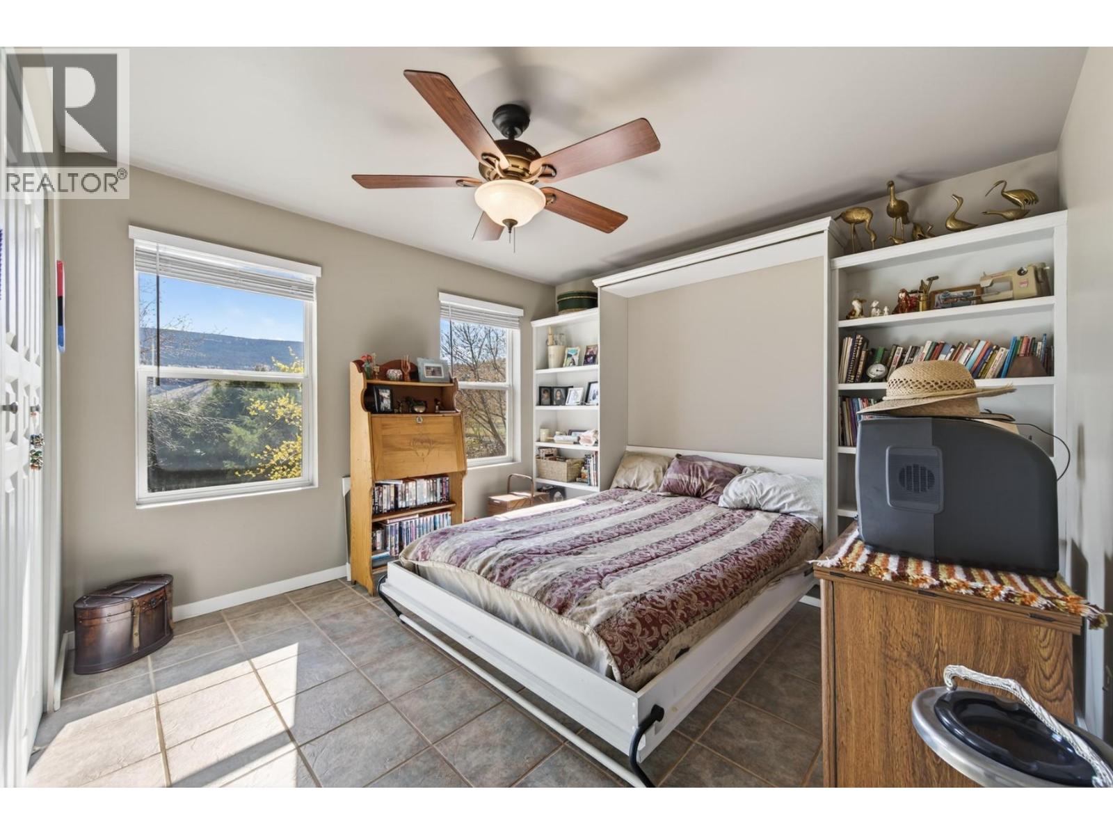 3876 Hills Frontage Road - 23