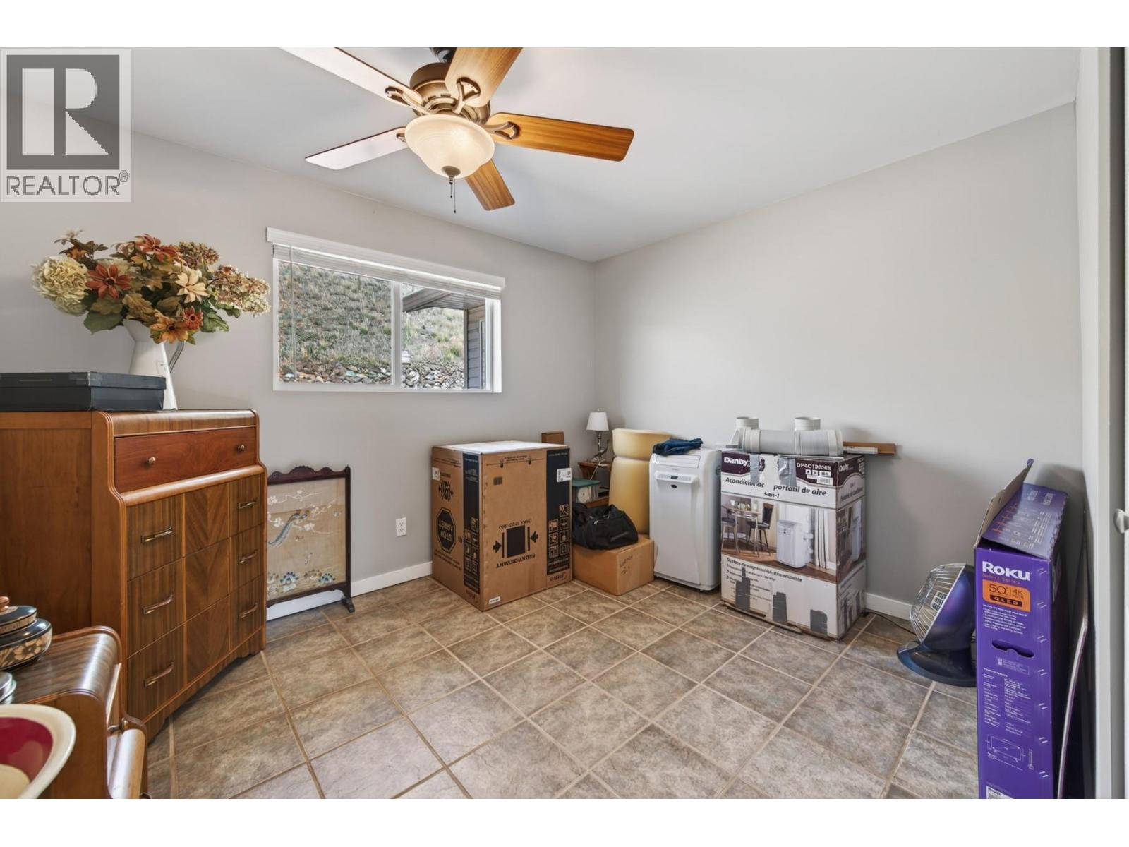 3876 Hills Frontage Road - 25