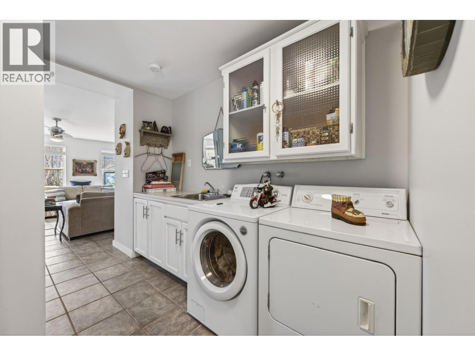 3876 HILLS FRONTAGE ROAD - 27