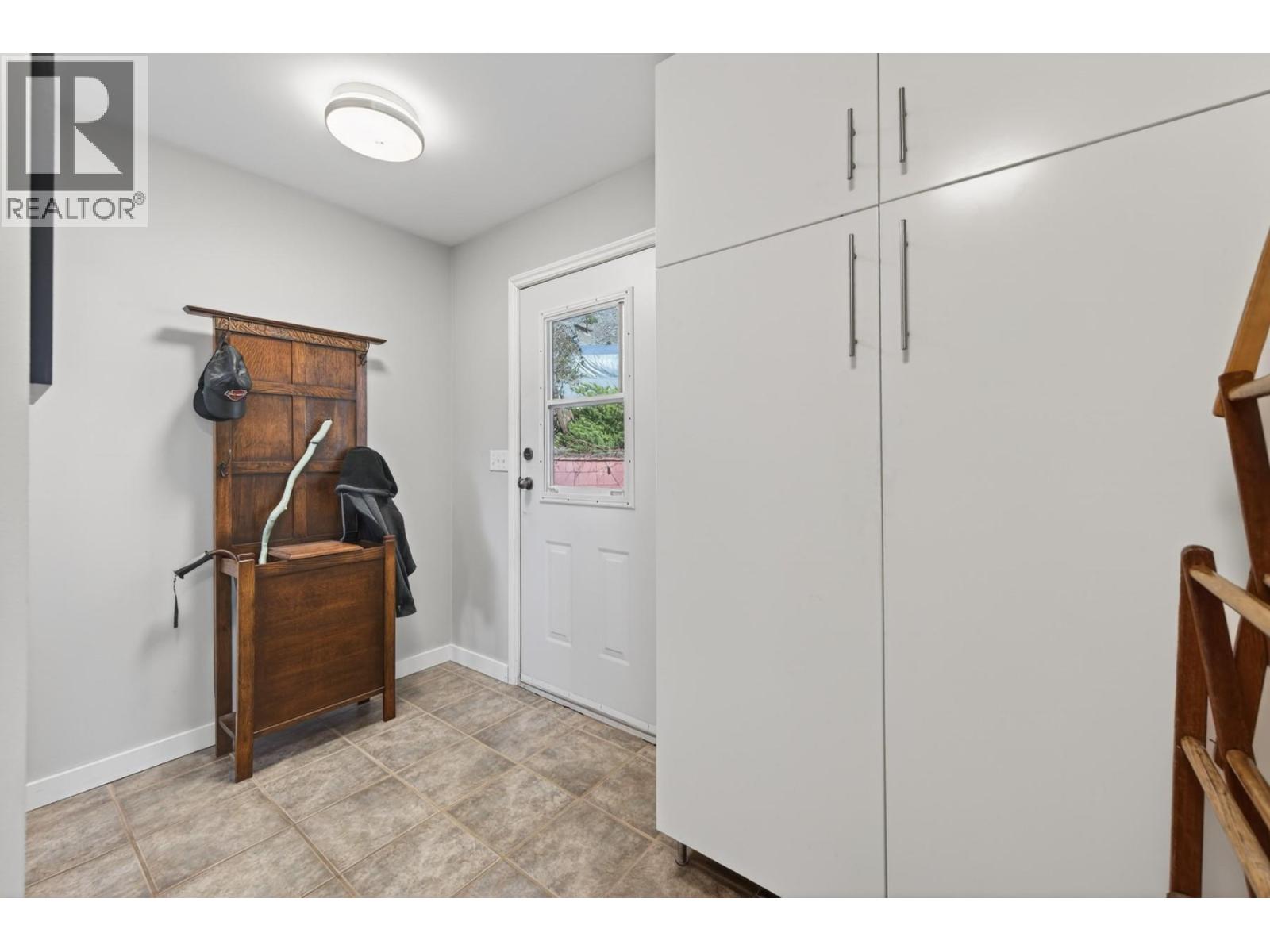 3876 Hills Frontage Road - 28