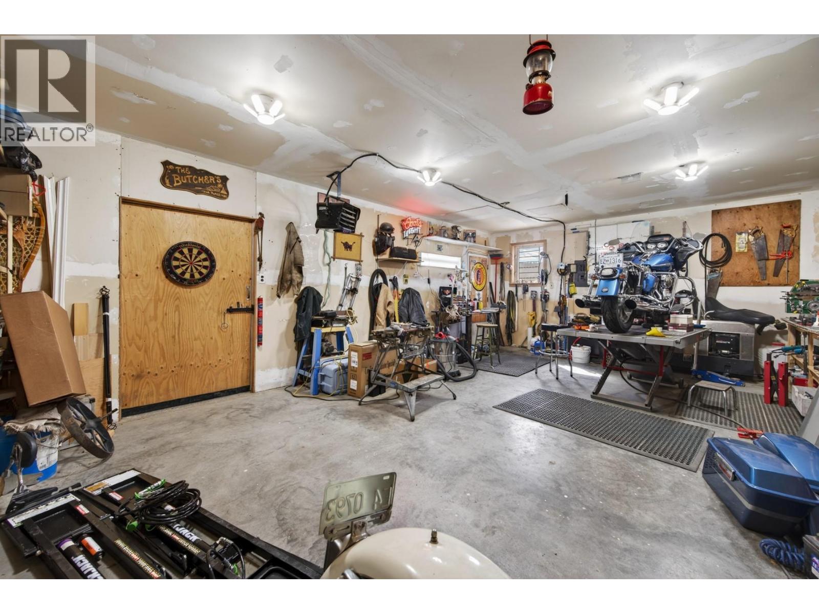 3876 Hills Frontage Road - 47