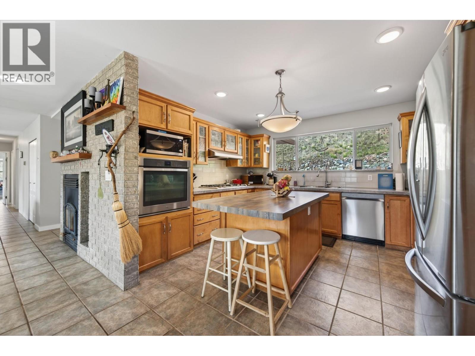 3876 HILLS FRONTAGE ROAD - 5