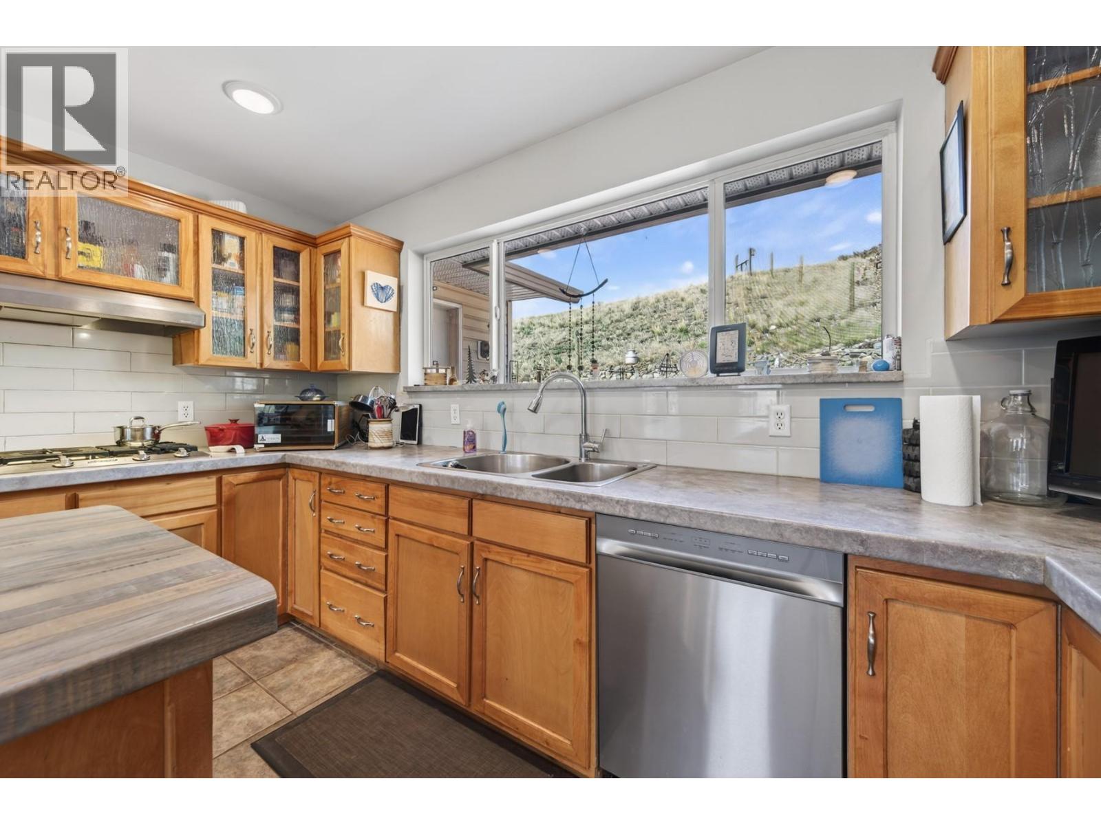 3876 Hills Frontage Road - 6