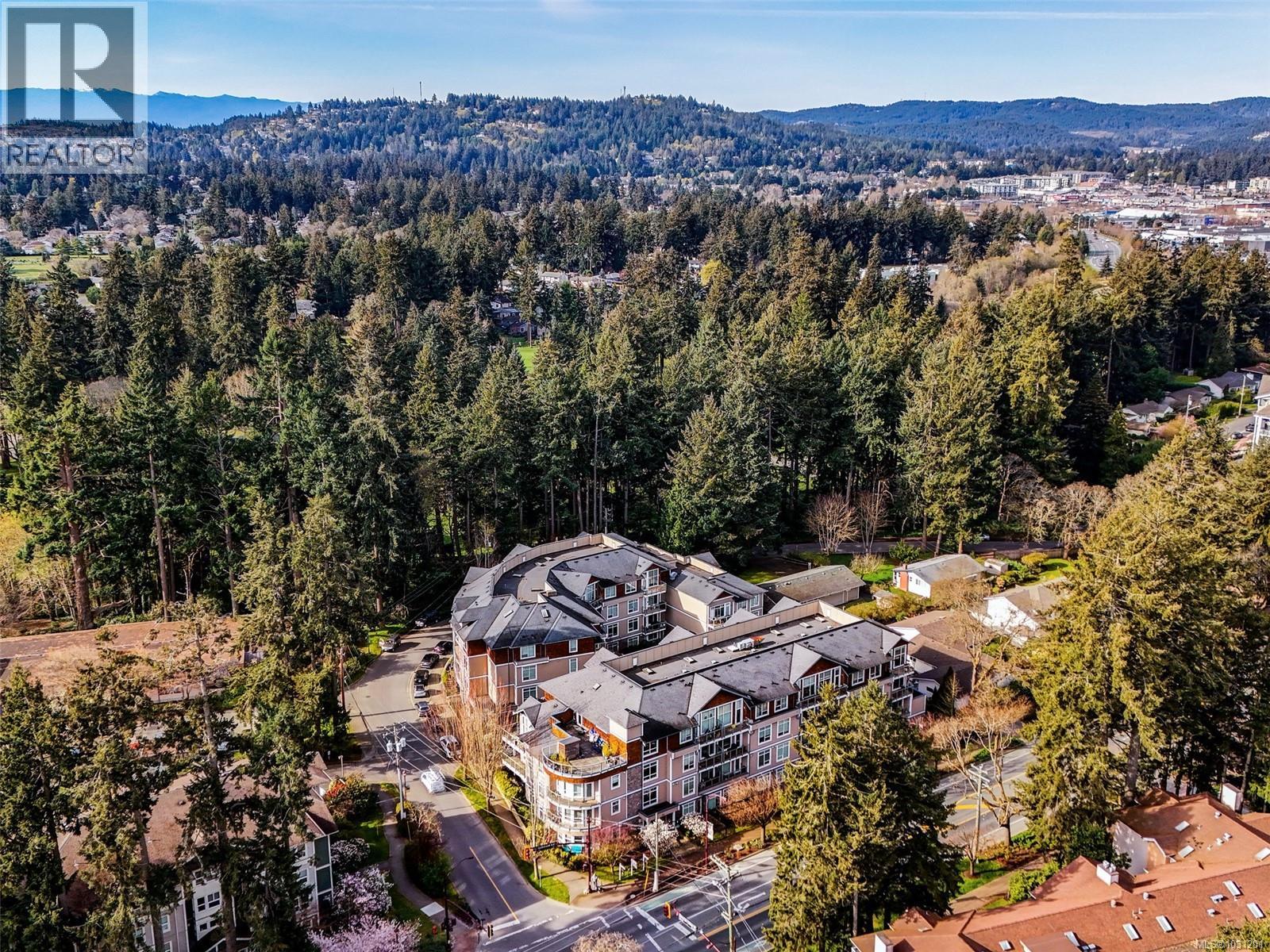 #408 611 Goldstream Ave - 28