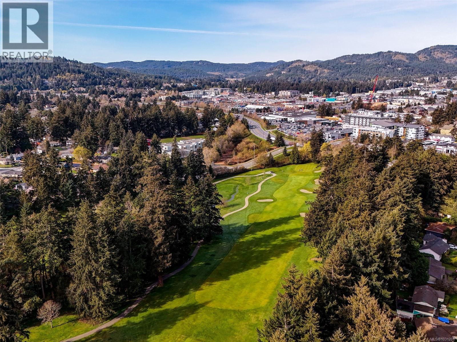 #408 611 Goldstream Ave - 30