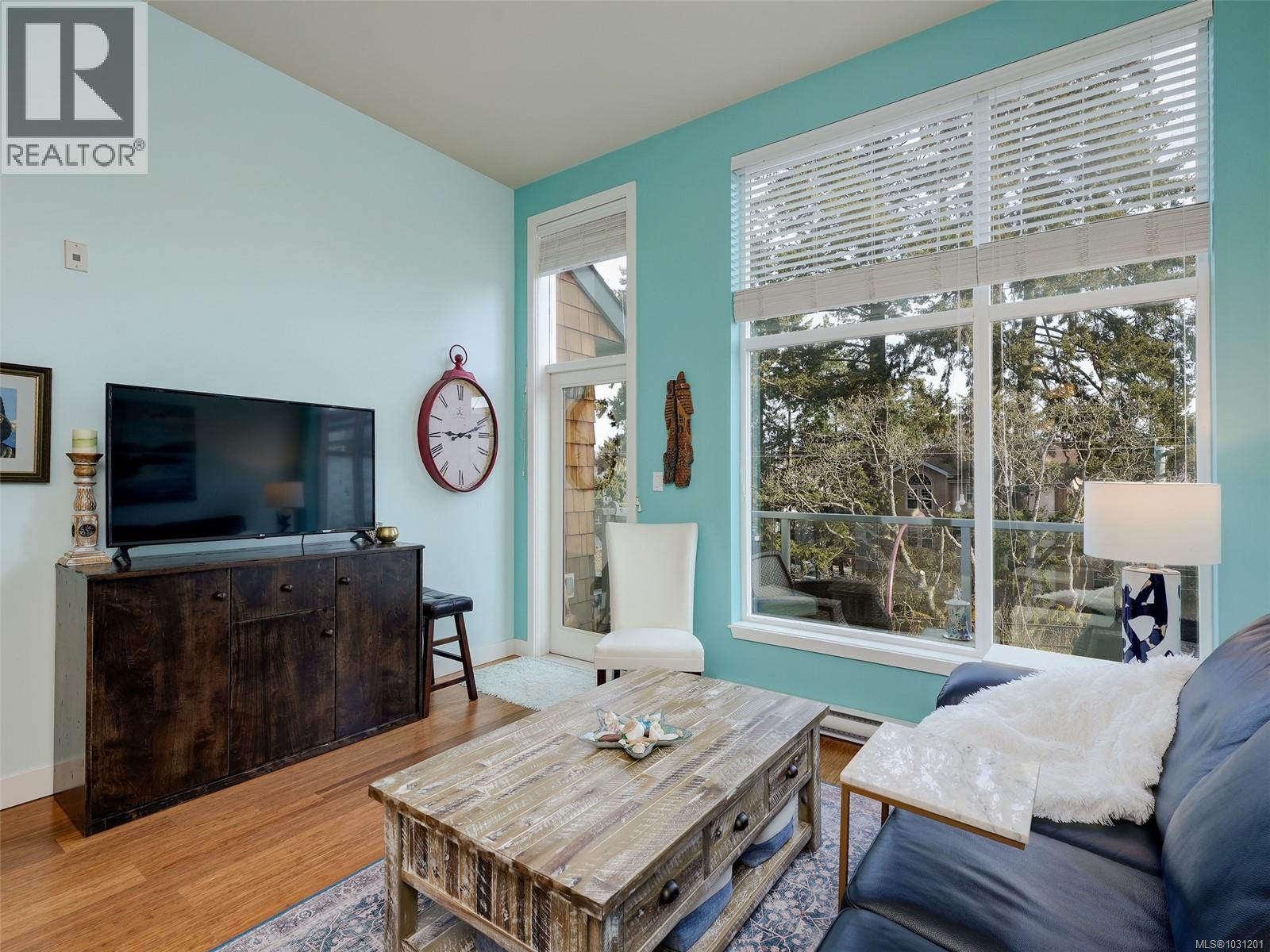 #408 611 GOLDSTREAM AVE - Image 3