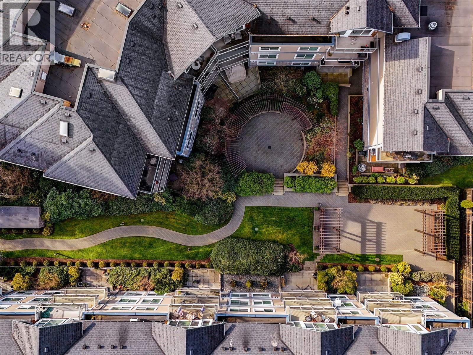 #408 611 GOLDSTREAM AVE - 32